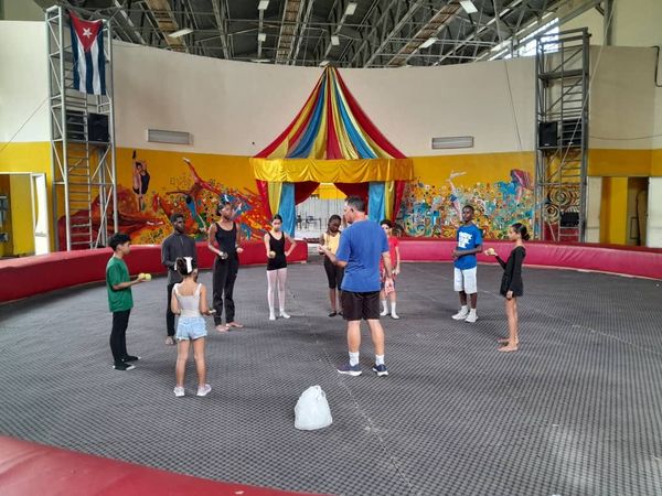 talleres-escuela-nacional-de-circo