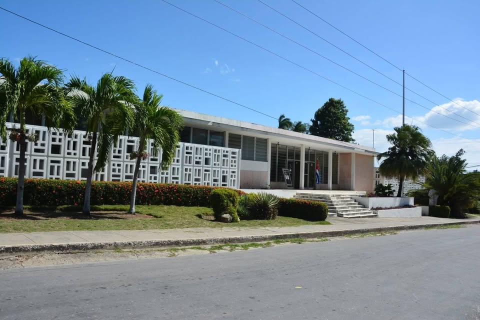 muestra-de-la-exposicion-colectiva-thesaurus-de-arte