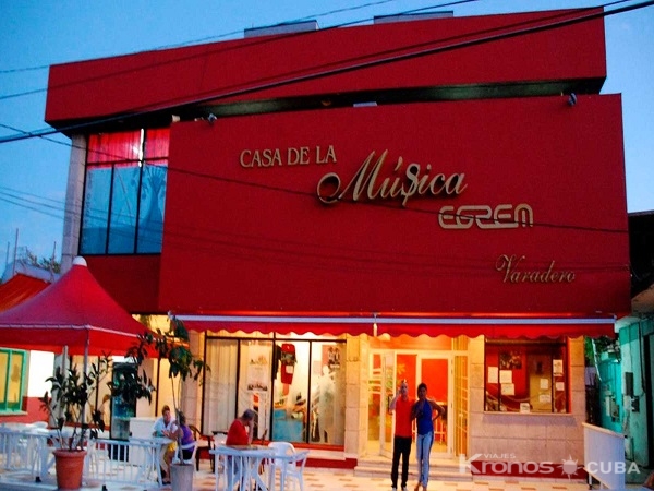 casa-de-la-musica-de-varadero