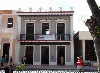 Recorrido del objeto museal e Inauguración de la exposición transitoria en la Casa Natal de Carlos Manuel de Céspedes recorrido-del-objeto-museal-e-inauguracion-de-la-exposicion-transitoria-en-la-casa-natal-de-carlos-manuel-de-cespedes