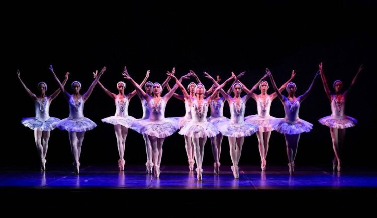 Giselle en el Teatro Nacional de Cuba giselle-en-el-teatro-nacional-de-cuba